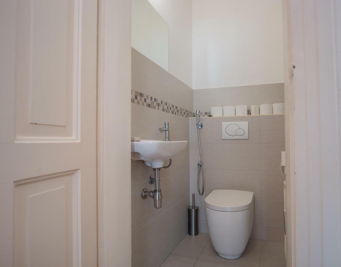 Luxury Central Apartment ลูบลิยานา ภายนอก รูปภาพ